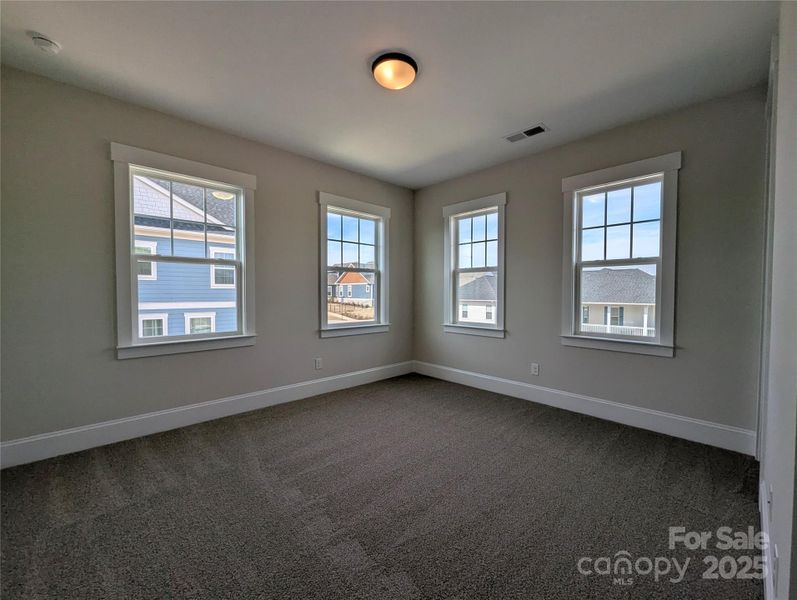 Spacious, unfurnished interior of a new home in Riverwalk, Rock Hill (Image 19).