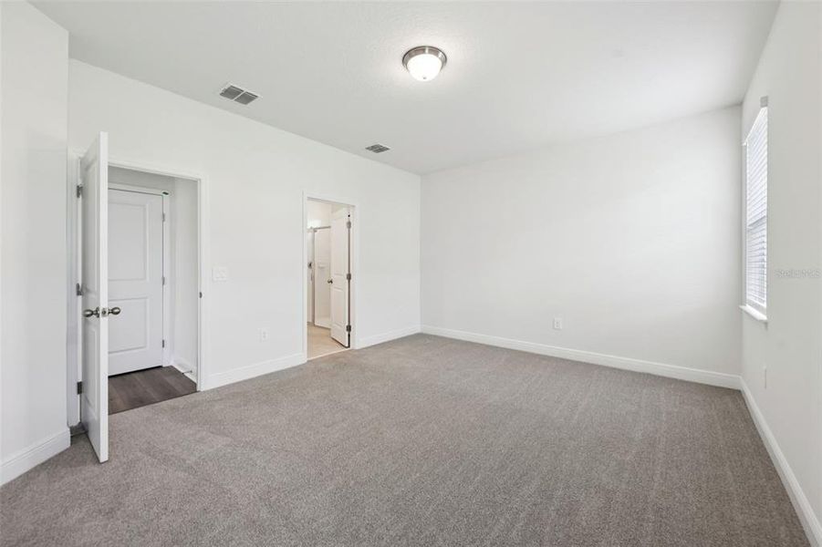 Spacious, unfurnished interior of a new home in Cyrene at Minneola, Minneola (Image 27).