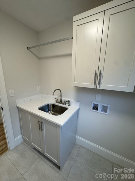 Close-up of interior finishes inside a home in , Hickory (Image 20).