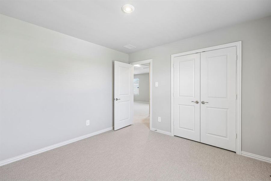 Spacious, unfurnished interior of a new home in Lakehaven - Premier Series, Farmersville (Image 38).