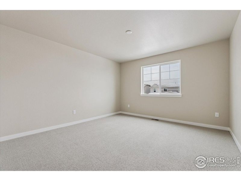 Spacious, unfurnished interior of a new home in The Overlook at Johnstown Farms, Johnstown (Image 26).