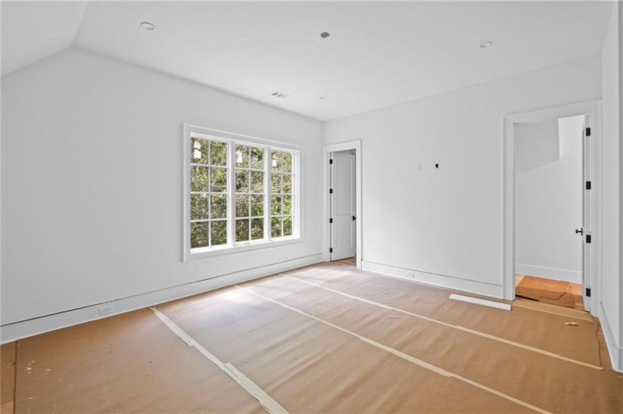 Spacious, unfurnished interior of a new home in , Milton (Image 38).