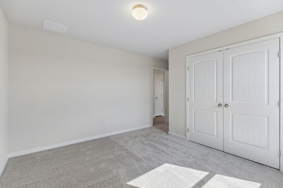 Spacious, unfurnished interior of a new home in Butler Farms, Liberty Hill (Image 19).