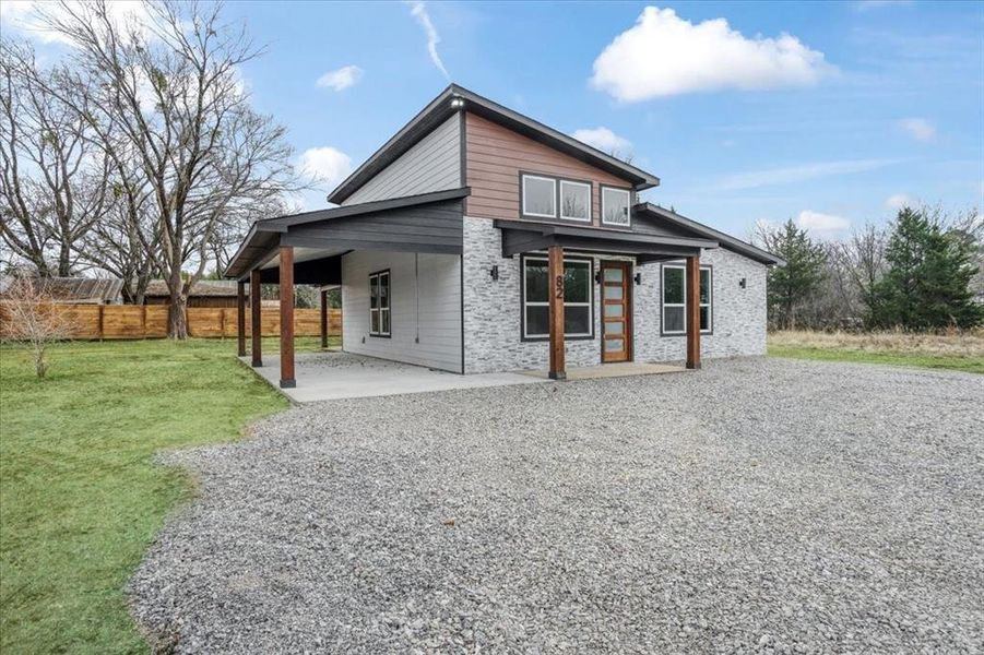 Exterior details and patio area of a home in , Gordonville (Image 32). Exterior details and patio area of a home in , Gordonville (Image 32).