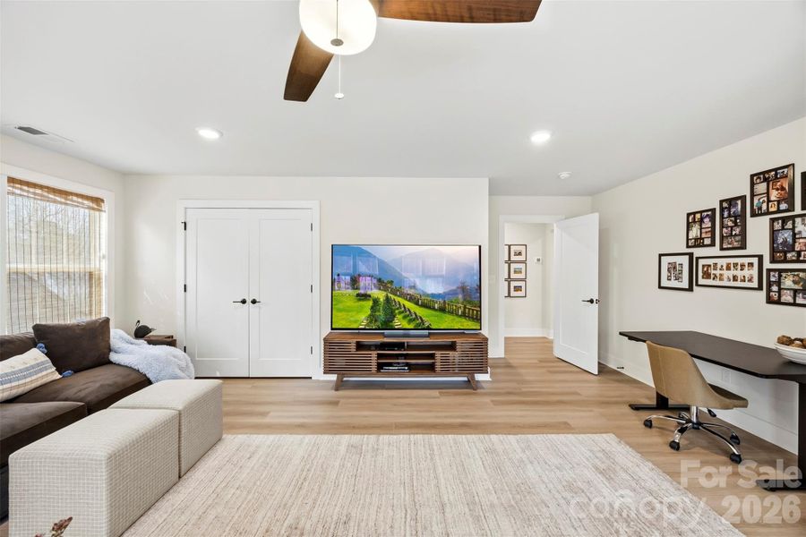 Upper Level Bonus room Upper Level Bonus room