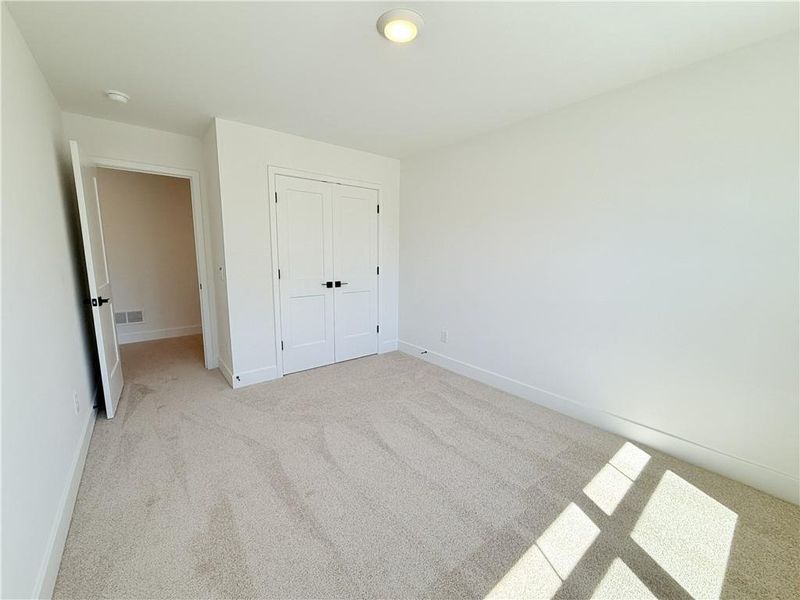 Spacious, unfurnished interior of a new home in Thunder Ridge, Dawsonville (Image 25). Spacious, unfurnished interior of a new home in Thunder Ridge, Dawsonville (Image 25).