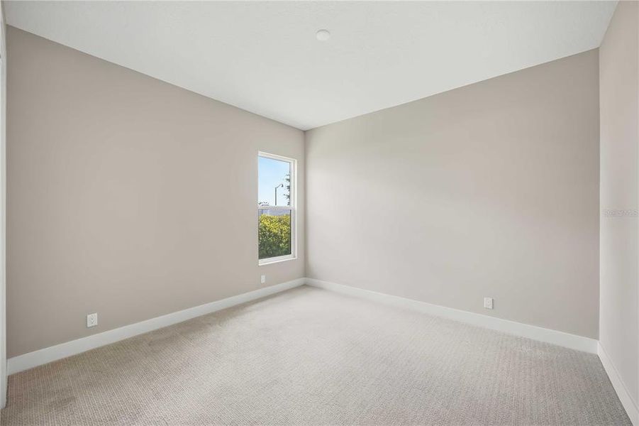 Spacious, unfurnished interior of a new home in Gran Place, Venice (Image 23).