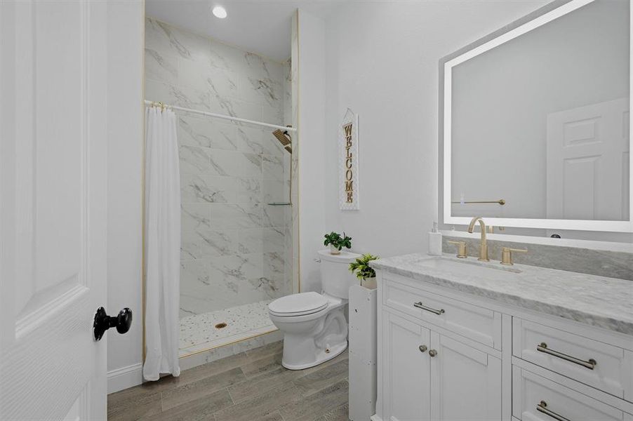 Furnished interior view inside a new home in , Gainesville (Image 28).