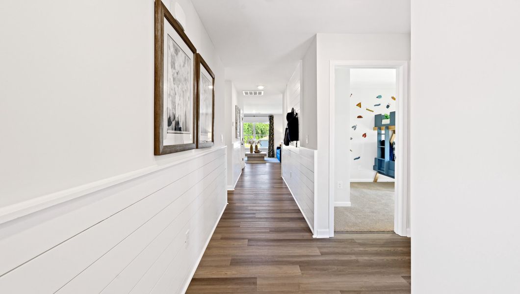 Representative unfurnished interior of a home built from the Freeport by D.R. Horton in Cascade Point, Seneca (Image 21).