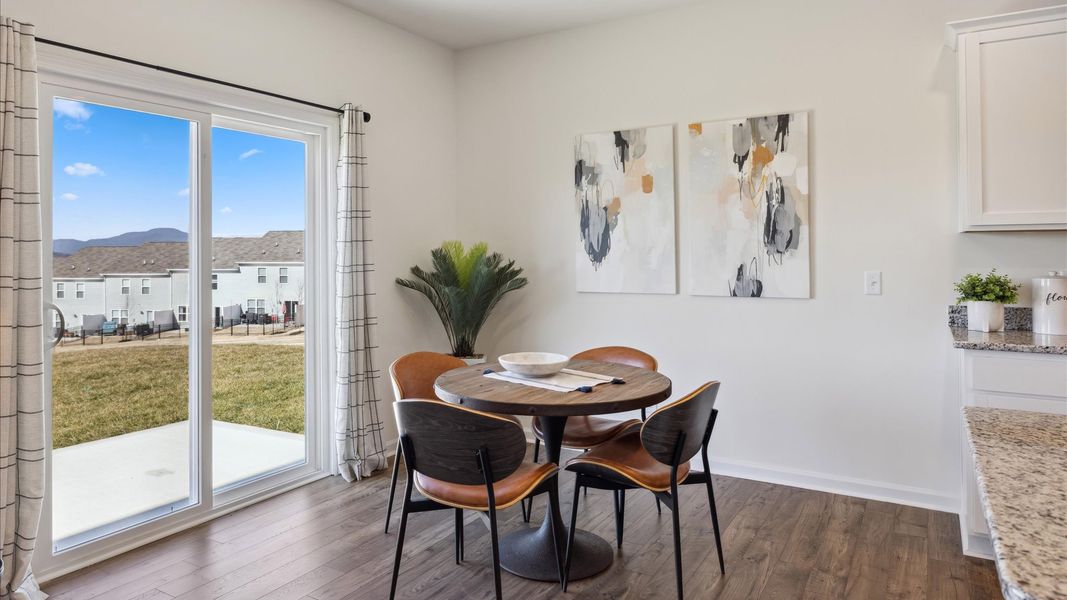 Furnished interior view inside a new home in Saint Andrews Garth, Kingsport (Image 6).