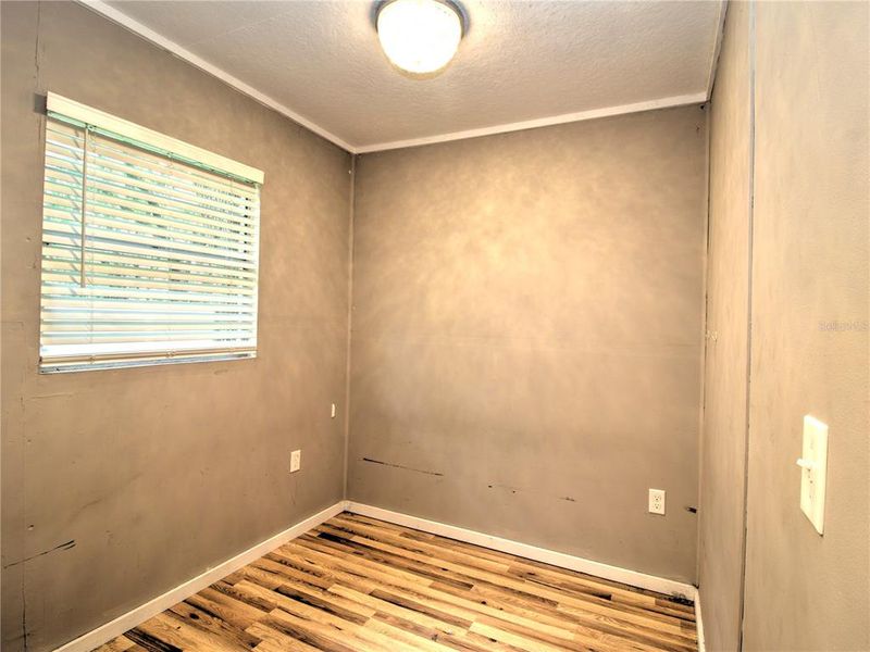 Spacious, unfurnished interior of a new home in , Anthony (Image 23).