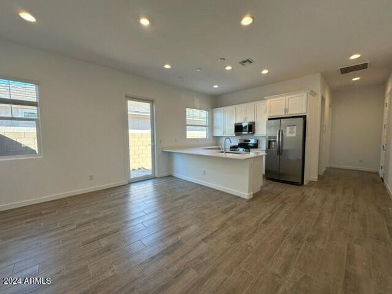 Madera 703 guest suite kitchen