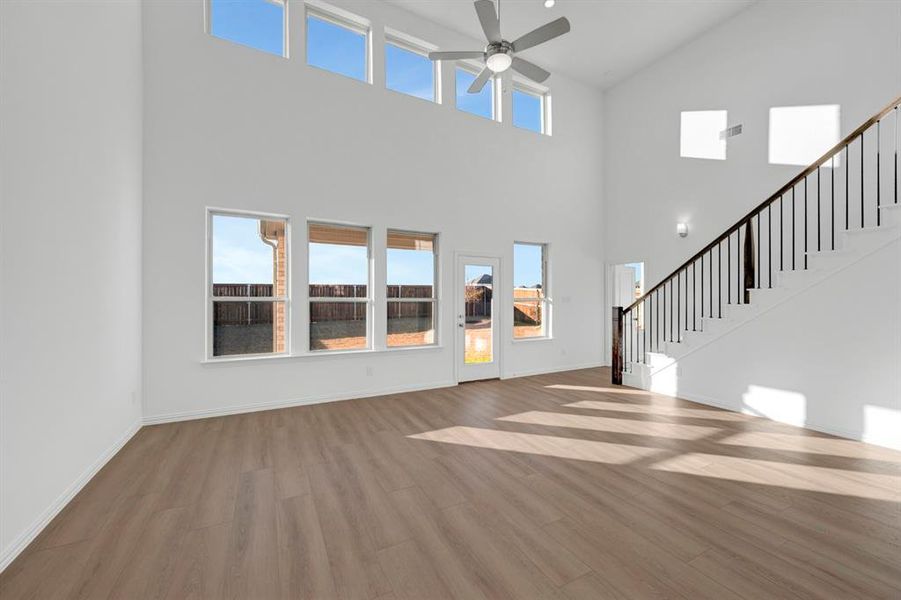 Spacious, unfurnished interior of a new home in Lily Creek at Sutton Fields, Aubrey (Image 38).