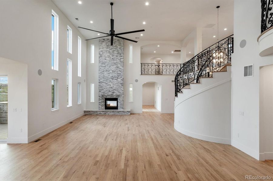 Spacious, unfurnished interior of a new home in , Brighton (Image 35).