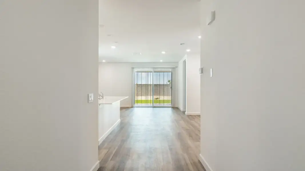 Spacious, unfurnished interior of a new home in Zanjero Pass, Waddell (Image 19).