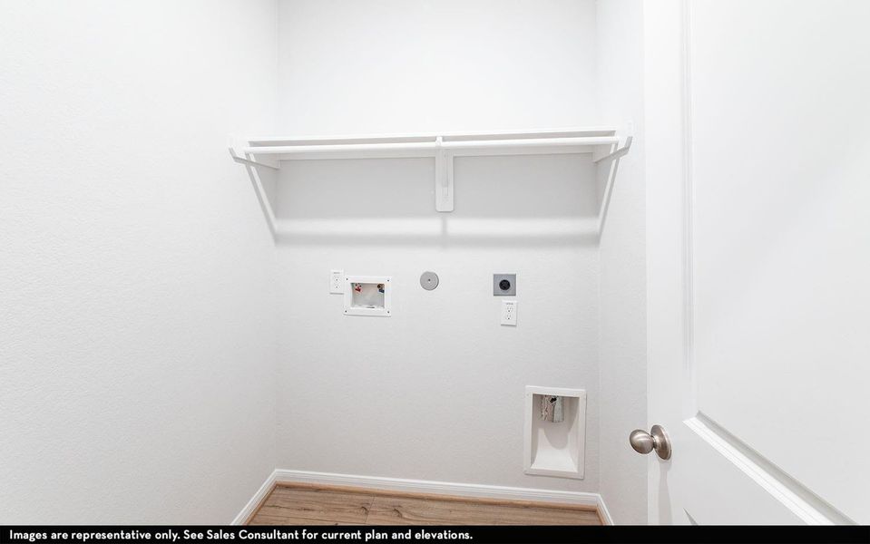 Spacious, unfurnished interior of a new home in Colony at Pinehurst, Pinehurst (Image 7).