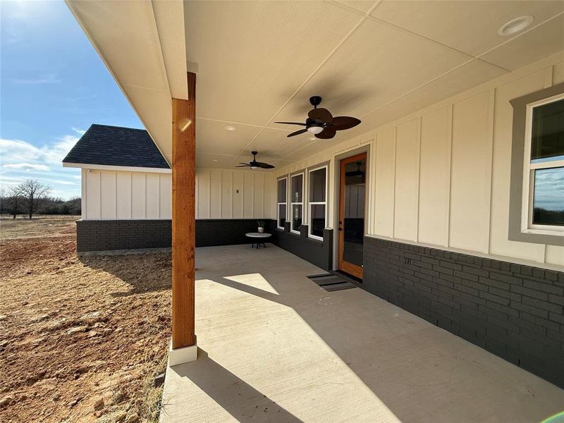 Exterior details and patio area of a home in , Weatherford (Image 22).