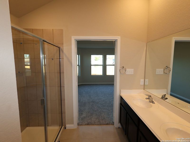 Furnished interior view inside a new home in Agave, San Antonio (Image 12).