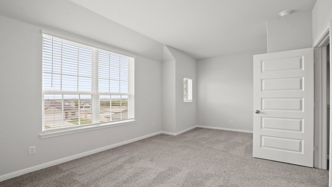 Spacious, unfurnished interior of a new home in Hunters Ranch, San Antonio (Image 24). Spacious, unfurnished interior of a new home in Hunters Ranch, San Antonio (Image 24).