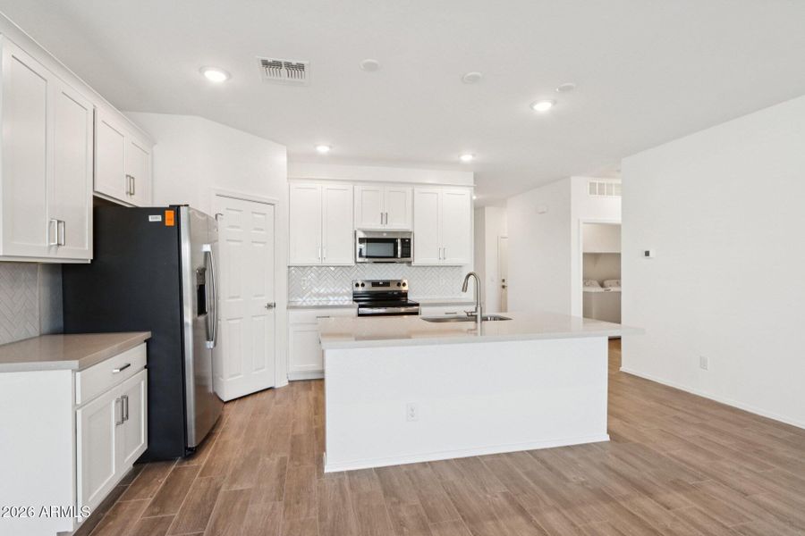 10-web-or-mls-W Bowker St-S2803-010 10-web-or-mls-W Bowker St-S2803-010