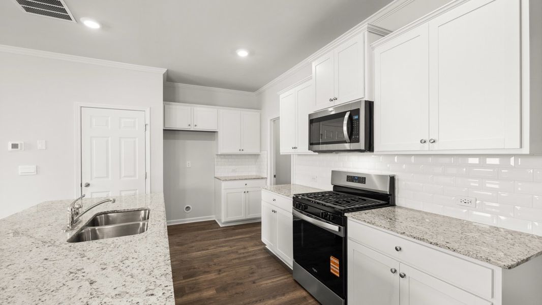 Representative furnished interior of a home built from the Robie by D.R. Horton in Parkside at Carter Grove, Cartersville (Image 8). Representative furnished interior of a home built from the Robie by D.R. Horton in Parkside at Carter Grove, Cartersville (Image 8).