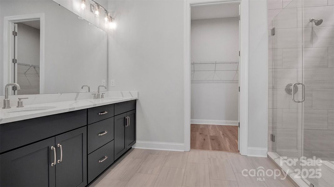 Master Bathroom Master Bathroom