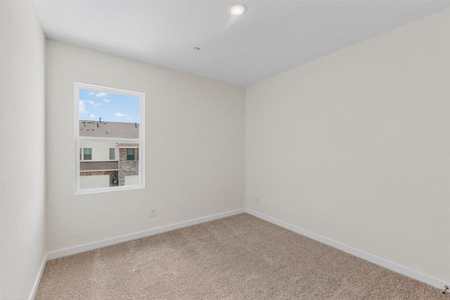 Spacious, unfurnished interior of a new home in Solterra Texas, Mesquite (Image 21).