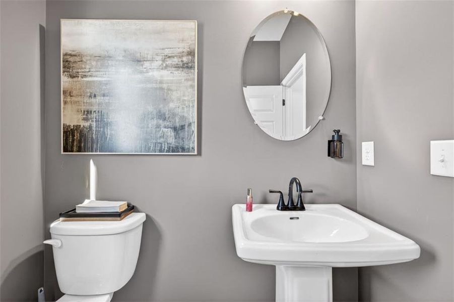 Furnished interior view inside a new home in Saddle Ridge, Calhoun (Image 8). Furnished interior view inside a new home in Saddle Ridge, Calhoun (Image 8).