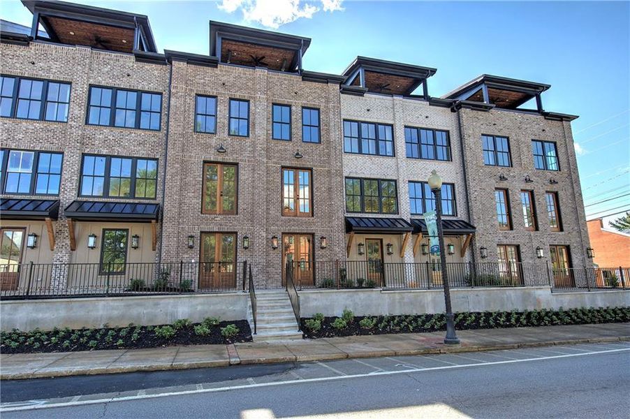 Condo located in Cartersville, GA showcasing its design and architecture (Image 40).