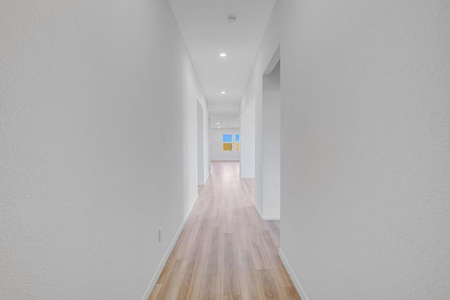 Spacious, unfurnished interior of a new home in Brookewater 45s, Rosenberg (Image 12).