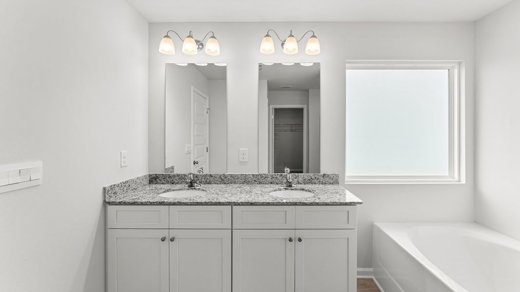 Furnished interior view inside a new home in Destini Lane, Panama City (Image 10).