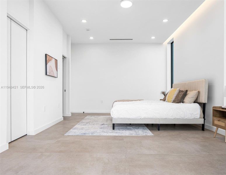 Furnished interior view inside a new home in , Miami (Image 19).