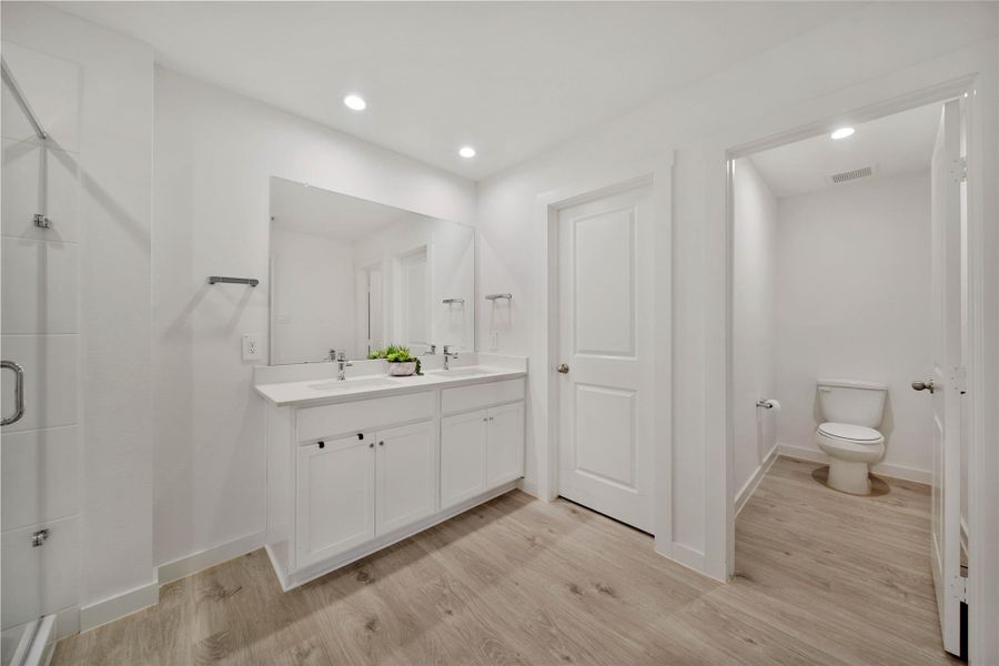 Furnished interior view inside a new home in Sorrento, Richmond (Image 33).