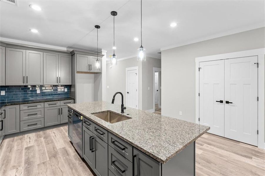 Furnished interior view inside a new home in , Villa Rica (Image 7).