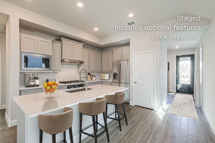 Furnished interior view inside a new home in Woodhavyn 40', Magnolia (Image 5).