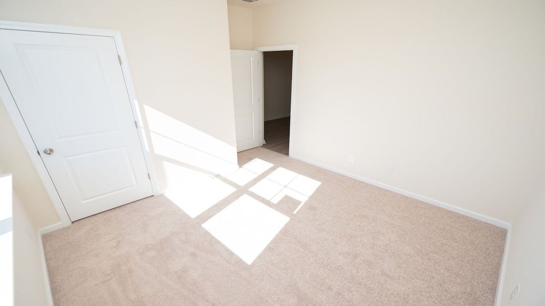 Representative unfurnished interior of a home built from the CALI by D.R. Horton in Island Green, Myrtle Beach (Image 18).