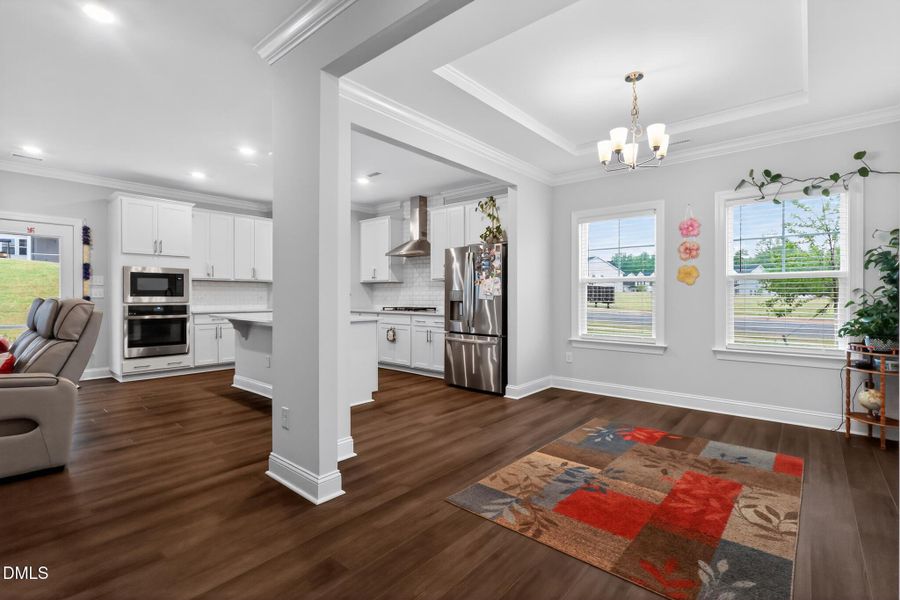 23_920_Jasper_Mine_Trl-Dining_room-_179