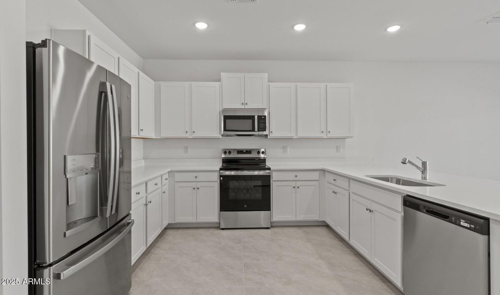 MR Lot #65 Kitchen 3 (Large) MR Lot #65 Kitchen 3 (Large)