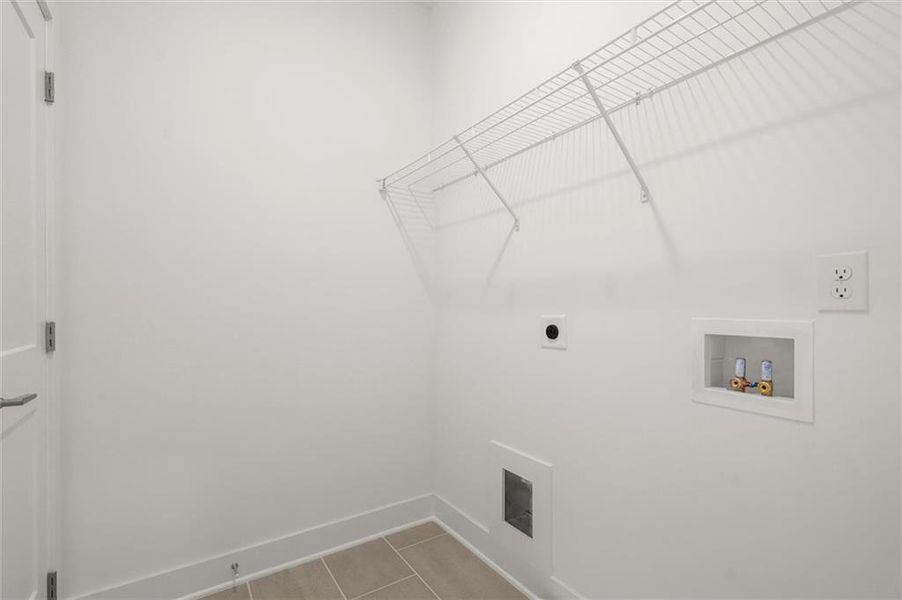 Spacious, unfurnished interior of a new home in The Gathering – Alpharetta, Alpharetta (Image 17).