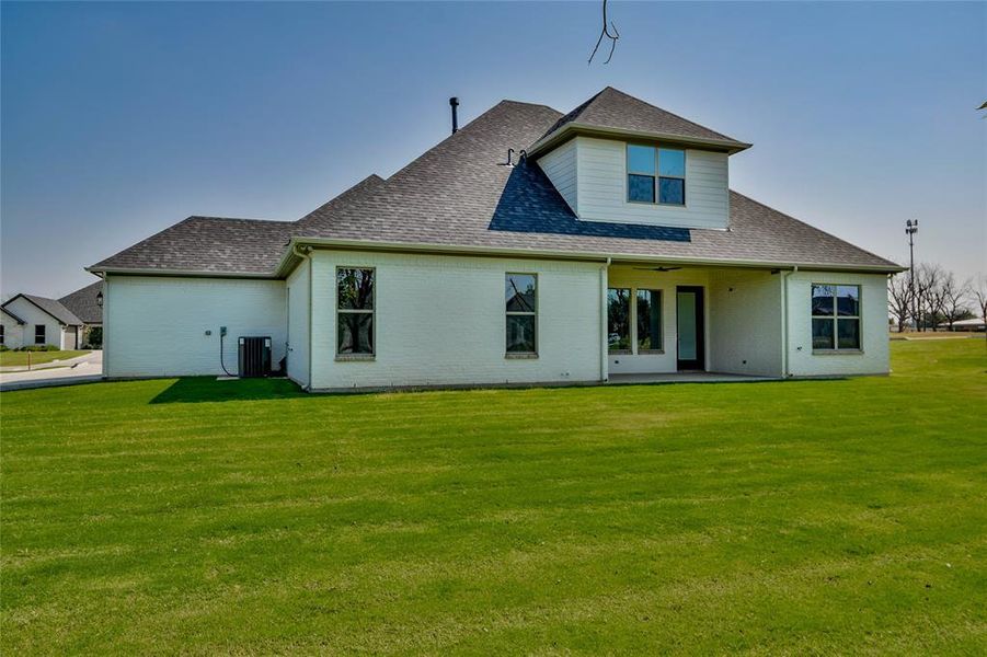 Exterior details and patio area of a home in Pecan Plantation, Granbury (Image 25). Exterior details and patio area of a home in Pecan Plantation, Granbury (Image 25).