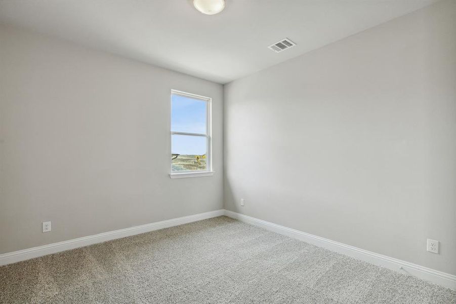Spacious, unfurnished interior of a new home in Venetian, Weston (Image 10).