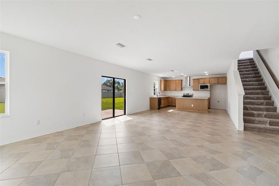 Spacious, unfurnished interior of a new home in Avalon West, Spring Hill (Image 48).