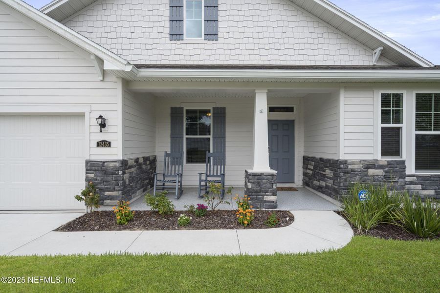 Exterior details and patio area of a home in , Jacksonville (Image 22). Exterior details and patio area of a home in , Jacksonville (Image 22).