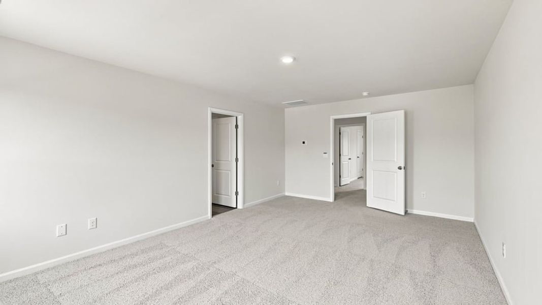 Spacious, unfurnished interior of a new home in Lakestone, Woodruff (Image 34). Spacious, unfurnished interior of a new home in Lakestone, Woodruff (Image 34).