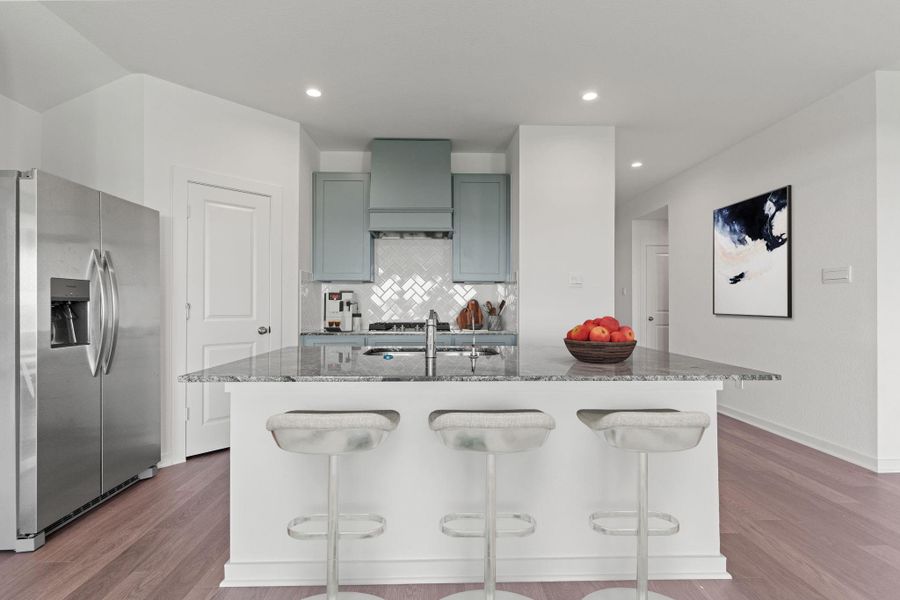 Furnished interior view inside a new home in Grand Cay Harbour, Texas City (Image 15).