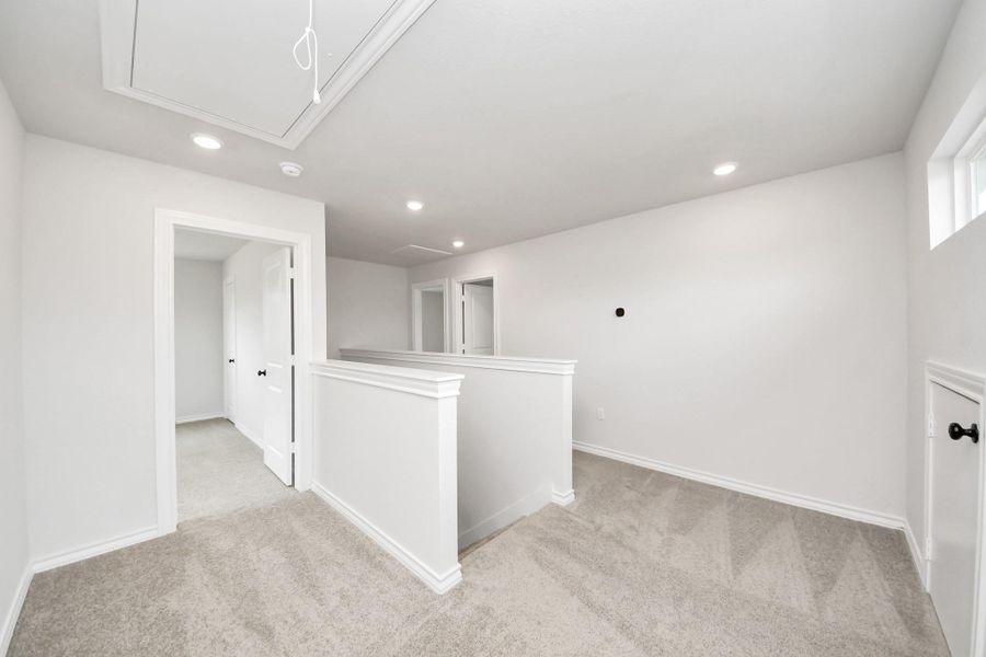 Spacious, unfurnished interior of a new home in The Enclave at Spring Branch, Montgomery (Image 19). Spacious, unfurnished interior of a new home in The Enclave at Spring Branch, Montgomery (Image 19).