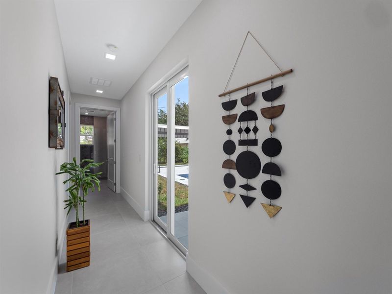 Spacious, unfurnished interior of a new home in , Port St. Lucie (Image 15).