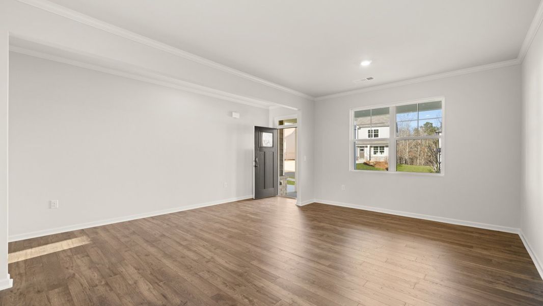 Spacious, unfurnished interior of a new home in Liberty Crossing, Braselton (Image 14).