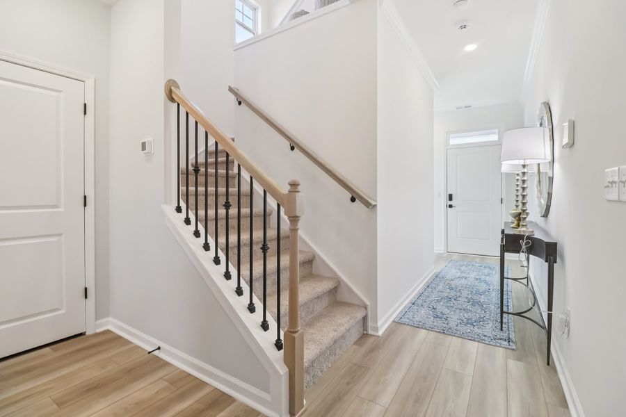 Representative unfurnished interior of a home built from the Makenzie II by Great Southern Homes in Peachtree Hills, Lexington (Image 24).