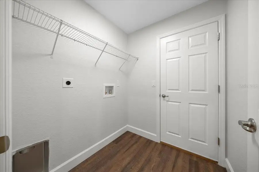 Spacious, unfurnished interior of a new home in , Belleview (Image 28).